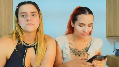 Dakota-Megan online show from November 2025 10:19:01 PM