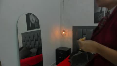 Dakota  online show from November 2025 12:27:02 PM