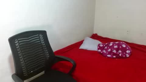 Dakota And Bellamy online show from January 2025 05:03:01 PM