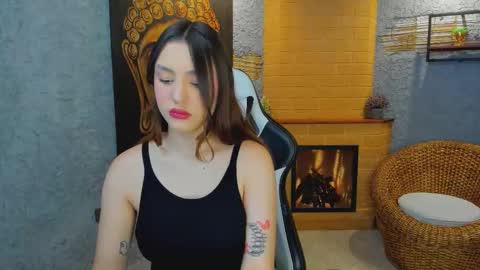 Snapshot of dakotarussell_ chatting on October 2025 11:01:01 AM Dakota  online show from October 2025 11:01:01 AM