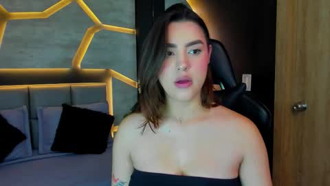 Dakota  online show from February 2026 04:38:02 PM