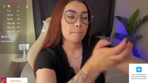 dakottaa__ online show from March 2025 12:32:01 AM