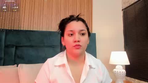 Violeta online show from July 2026 12:45:02 PM