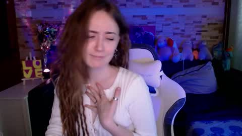 Snapshot of dalia_peach chatting on November 2025 09:44:02 AM Dalia online show from November 2025 09:44:02 AM