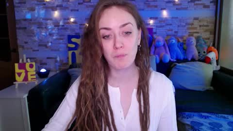 Snapshot of dalia_peach chatting on December 2025 09:49:01 AM Dalia online show from December 2025 09:49:01 AM