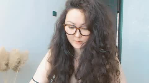 Snapshot of dalidayes chatting on July 2026 05:49:02 AM Dali online show from July 2026 05:49:02 AM