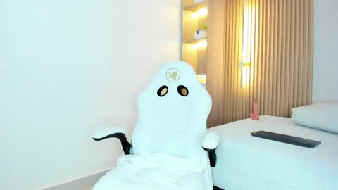 dalila sette online show from April 2026 01:41:02 PM
