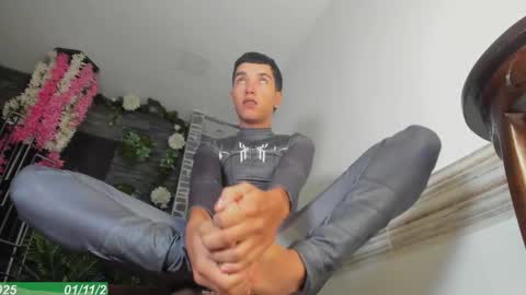 Snapshot of dallen_grant chatting on November 2025 12:18:02 PM Dallen Grant online show from November 2025 12:18:02 PM