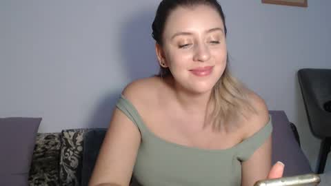 Snapshot of dalyana22 chatting on December 2025 09:20:02 PM Maria online show from December 2025 09:20:02 PM