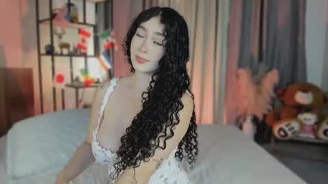 Dalyla online show from July 2026 01:25:01 PM