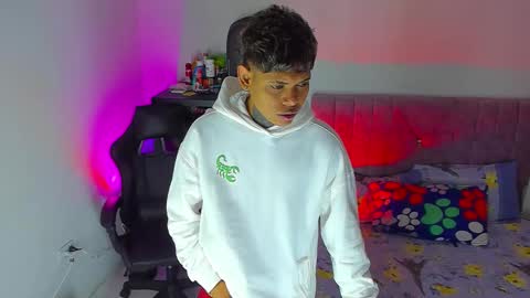 damar_felipe online show from March 2026 01:22:02 AM