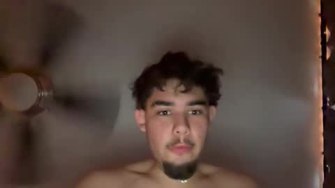 Snapshot of damiam_xj chatting on December 2024 02:49:02 PM damiam xj online show from December 2024 02:49:02 PM