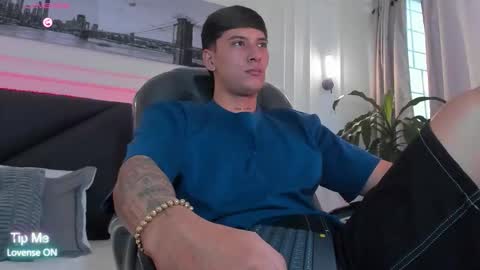 DAMIAN online show from March 2026 07:52:01 PM