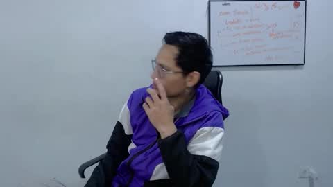 Snapshot of damian_garciaah chatting on May 2026 04:40:01 AM Damian Garcia online show from May 2026 04:40:01 AM