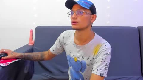 Snapshot of damian_garciaah chatting on May 2026 11:10:02 PM Damian Garcia online show from May 2026 11:10:02 PM