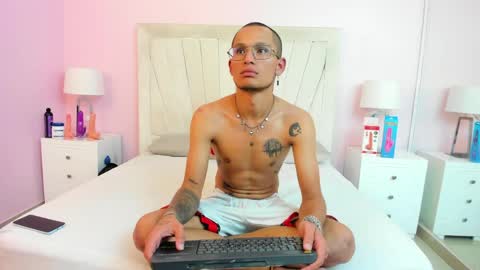 Snapshot of damian_garciaah chatting on May 2026 06:40:01 AM Damian Garcia online show from May 2026 06:40:01 AM