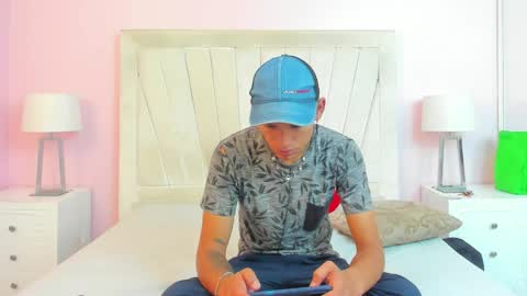Snapshot of damian_garciaah chatting on May 2026 06:00:01 AM Damian Garcia online show from May 2026 06:00:01 AM