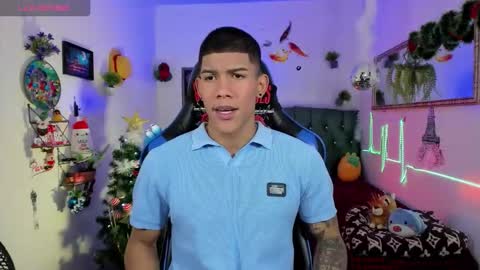 Damian online show from December 2025 03:01:01 AM