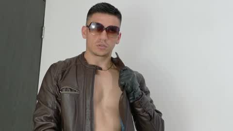 Snapshot of damian_luca chatting on September 2025 10:02:01 PM Damian Luca online show from September 2025 10:02:01 PM