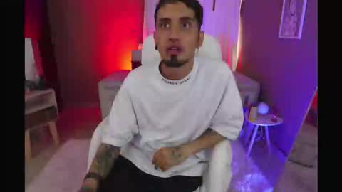 Damian online show from October 2025 04:35:02 PM