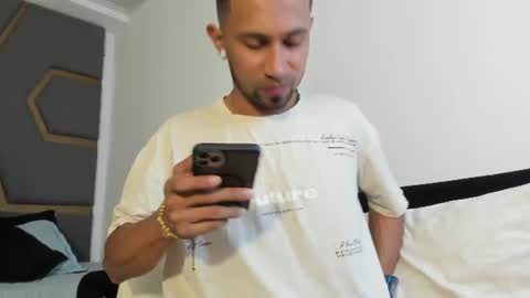 Snapshot of damianlux_ chatting on June 2026 07:49:01 PM damianlux_ online show from June 2026 07:49:01 PM
