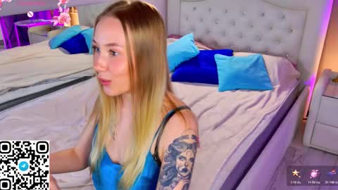 Snapshot of damn_emilia chatting on December 2025 06:14:03 PM Emilia online show from December 2025 06:14:03 PM