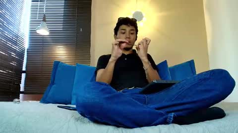 Damon  Salvatore online show from March 2026 07:02:02 PM