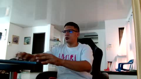 damyan_2003 online show from May 2026 02:03:01 PM
