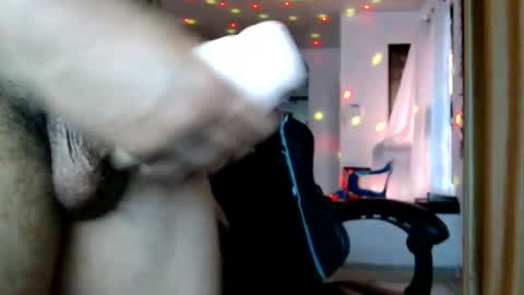 damyan_2003 online show from May 2026 10:51:01 PM