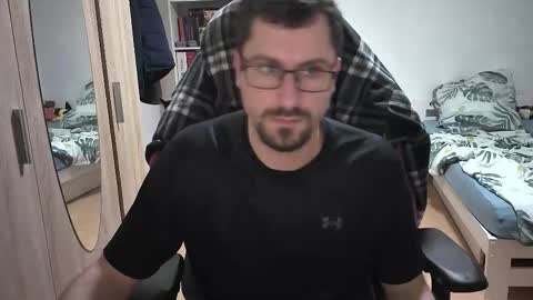 King Dan online show from November 2025 07:52:02 PM