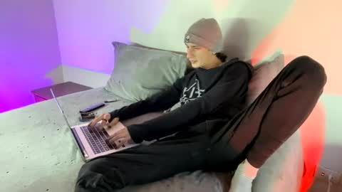 Dan and Noah online show from July 2026 09:50:01 PM