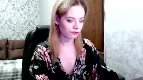 Snapshot of dana_smilex chatting on July 2026 07:40:02 PM Dana SmileX online show from July 2026 07:40:02 PM