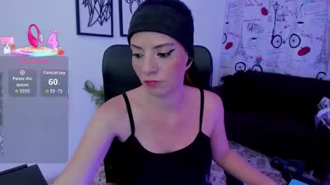 Snapshot of danaarey chatting on November 2025 03:55:01 PM Danaa Rey online show from November 2025 03:55:01 PM