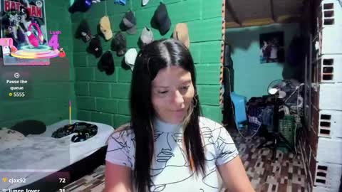 Danaa Rey online show from May 2026 11:22:02 PM