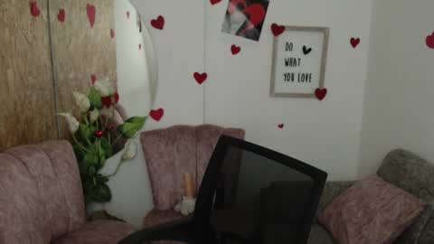 danalaleska online show from October 2025 06:25:02 AM