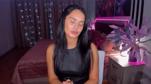 DanaMiers online show from November 2025 04:44:01 AM