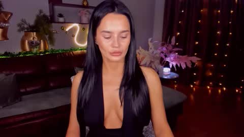 Snapshot of danamiers chatting on December 2025 04:10:02 AM DanaMiers online show from December 2025 04:10:02 AM