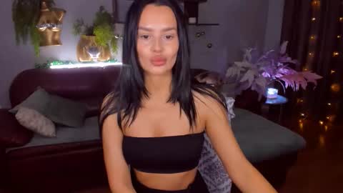 Snapshot of danamiers chatting on January 2026 06:05:02 AM DanaMiers online show from January 2026 06:05:02 AM