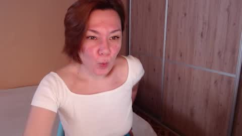 danbie_leen online show from March 2026 10:54:02 AM