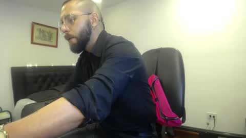 Snapshot of danbury44 chatting on February 2026 09:40:02 PM danbury online show from February 2026 09:40:02 PM