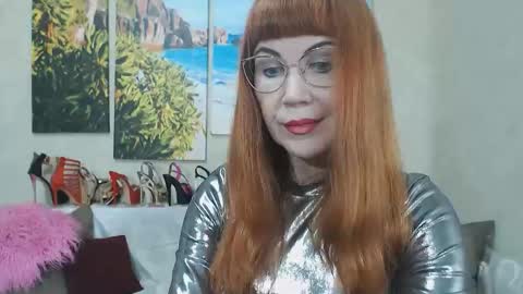 Snapshot of danceglory chatting on December 2025 06:21:01 AM Danceglory online show from December 2025 06:21:01 AM