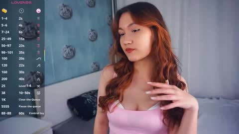 Snapshot of danettecastlen chatting on December 2025 06:45:01 PM Astrid online show from December 2025 06:45:01 PM