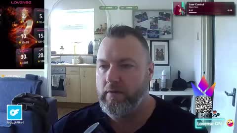 Snapshot of dangerous_kitkat chatting on September 2025 09:53:01 AM Dangerous kitkat online show from September 2025 09:53:01 AM