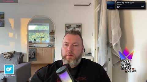 Snapshot of dangerous_kitkat chatting on September 2025 05:27:02 PM Dangerous kitkat online show from September 2025 05:27:02 PM