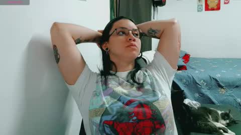 dani y jocelyn online show from March 2026 10:49:01 PM