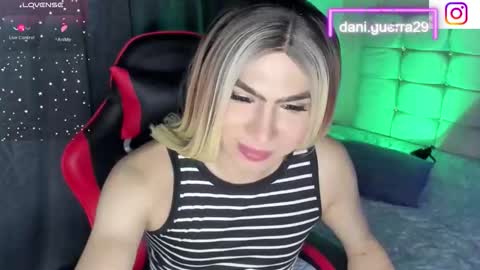 Snapshot of dani_lovet1 chatting on April 2026 07:25:02 AM dani online show from April 2026 07:25:02 AM