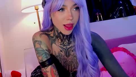 Dani online show from November 2025 11:06:01 PM