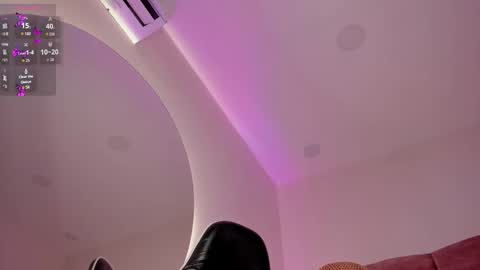   online show from November 2025 04:22:01 AM