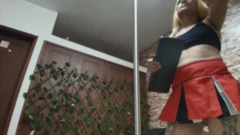 Snapshot of dania_ch chatting on November 2025 01:39:01 PM Dania online show from November 2025 01:39:01 PM