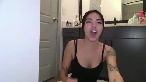 Snapshot of danidivina777 chatting on October 2025 09:35:01 PM danidivina777 online show from October 2025 09:35:01 PM